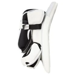 CCM Extreme Flex E5.9 Intermediate Goalie Blocker -Bauer Sales Store ccm goalie blocker extreme flex 5 e 5 9 int inset2